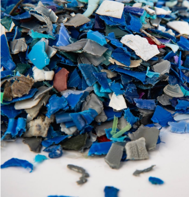 Polyethylene (PE) Flakes